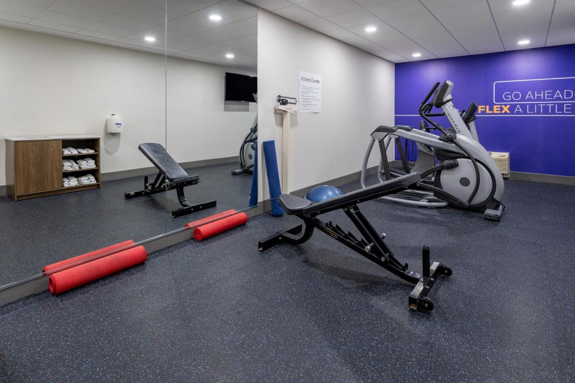 Holiday Inn Express Hotel & Suites Vineland Millville By Ihg Eksteriør bilde