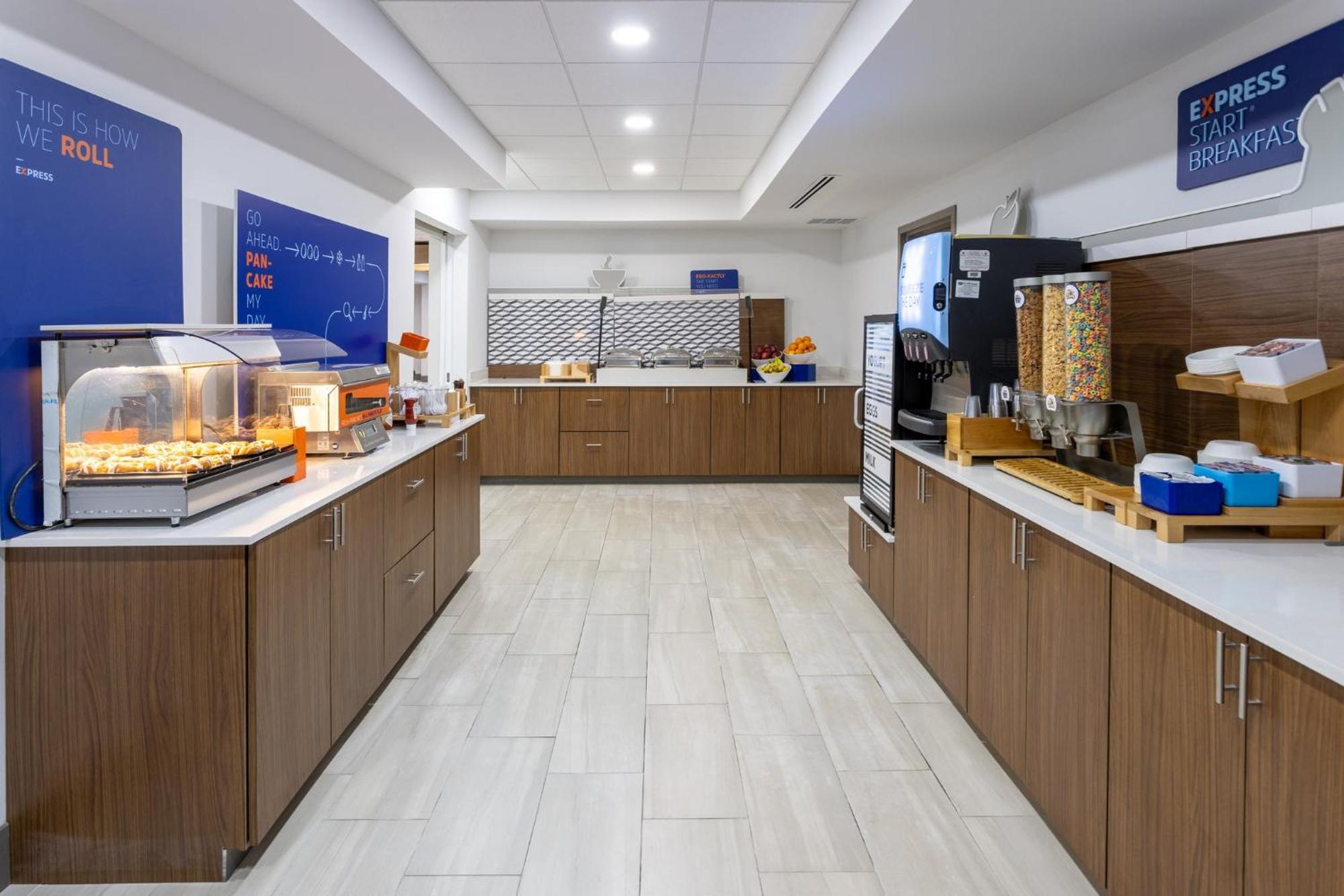Holiday Inn Express Hotel & Suites Vineland Millville By Ihg Eksteriør bilde