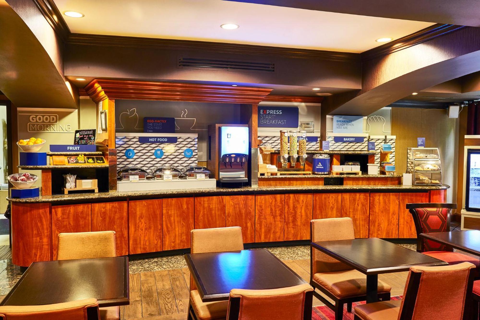 Holiday Inn Express Hotel & Suites Vineland Millville By Ihg Eksteriør bilde